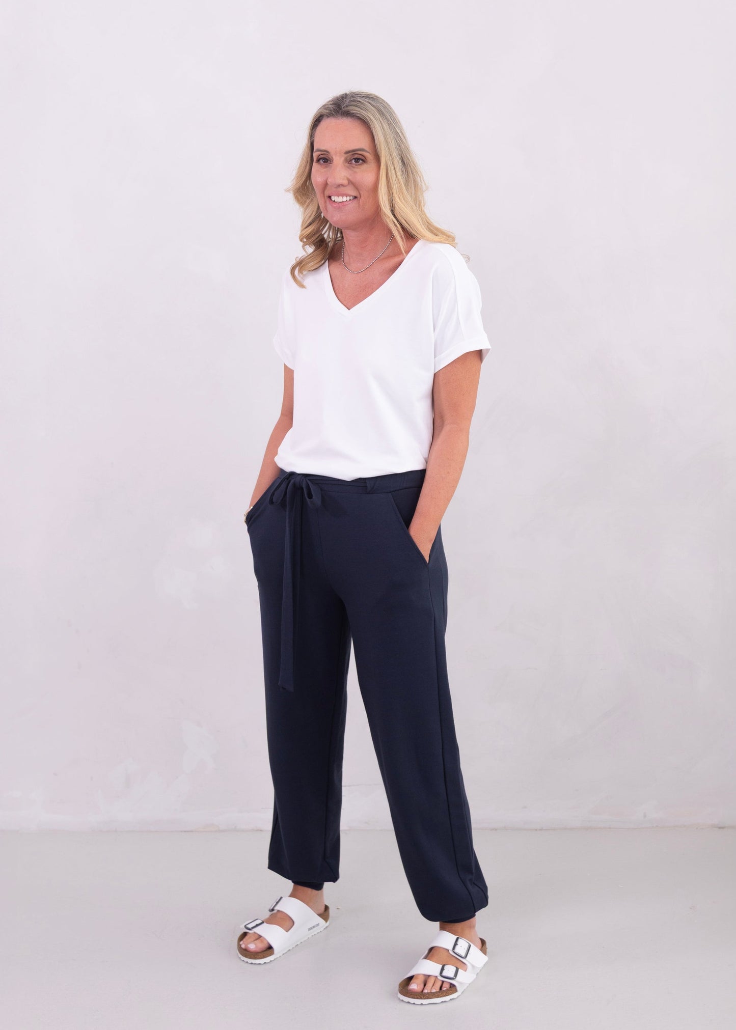 ATHENA v-neck, short sleeve top, white