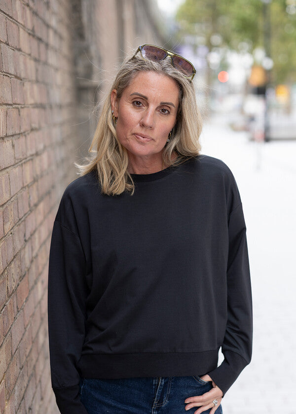 GAIA relaxed long-sleeve top - charcoal