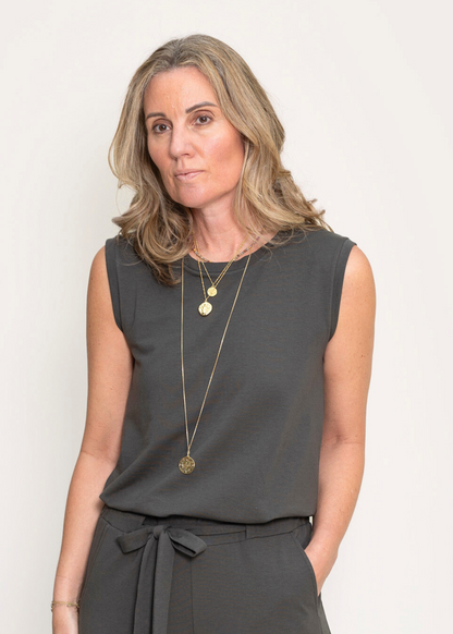HERO sleeveless top, olive