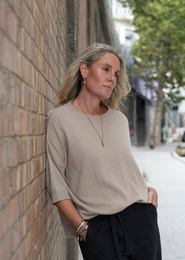 THEIA short sleeved knit - taupe