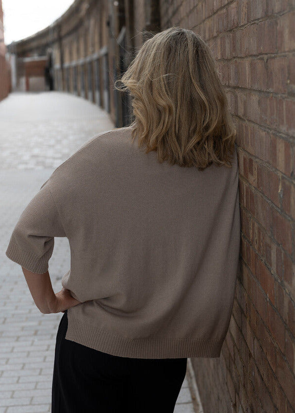 THEIA short sleeved knit - taupe